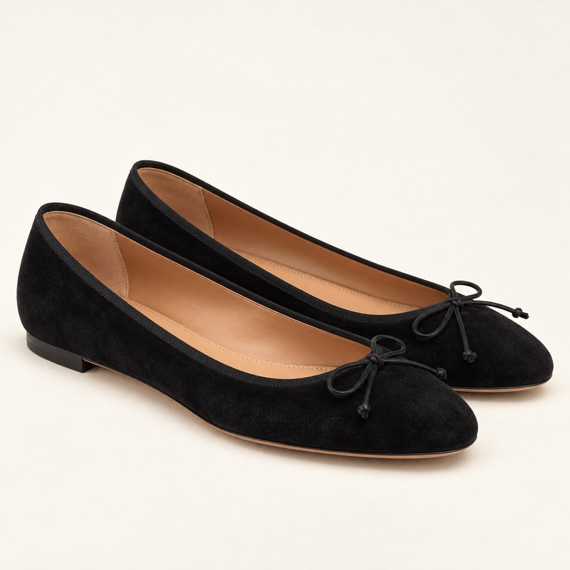 Bow Tie Ballet — Black Suede — KI-generierte Illustration